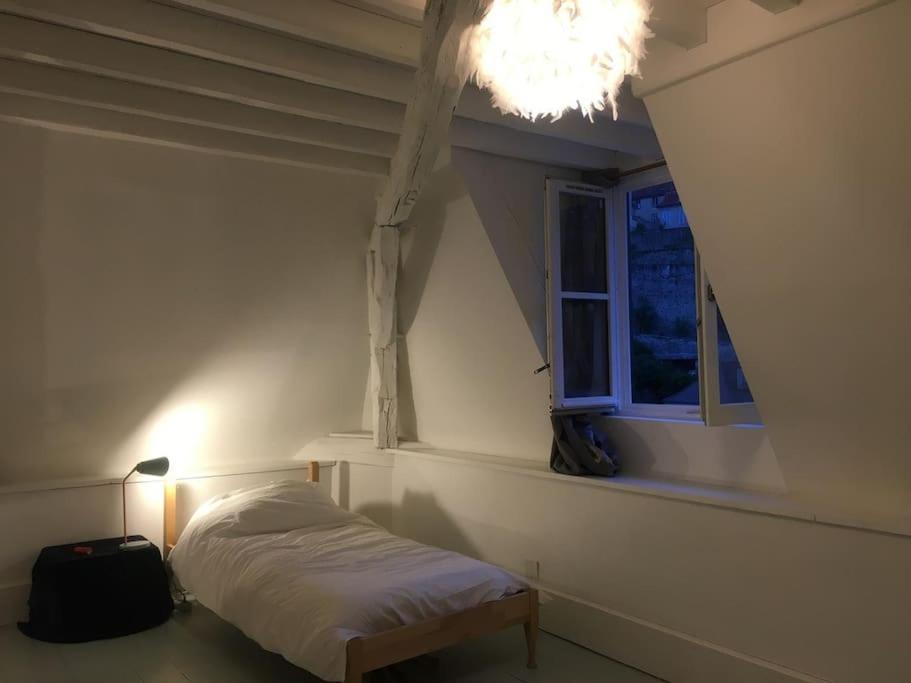 Grande Maison A Semur En Plein Coeur Historique Villa Екстериор снимка