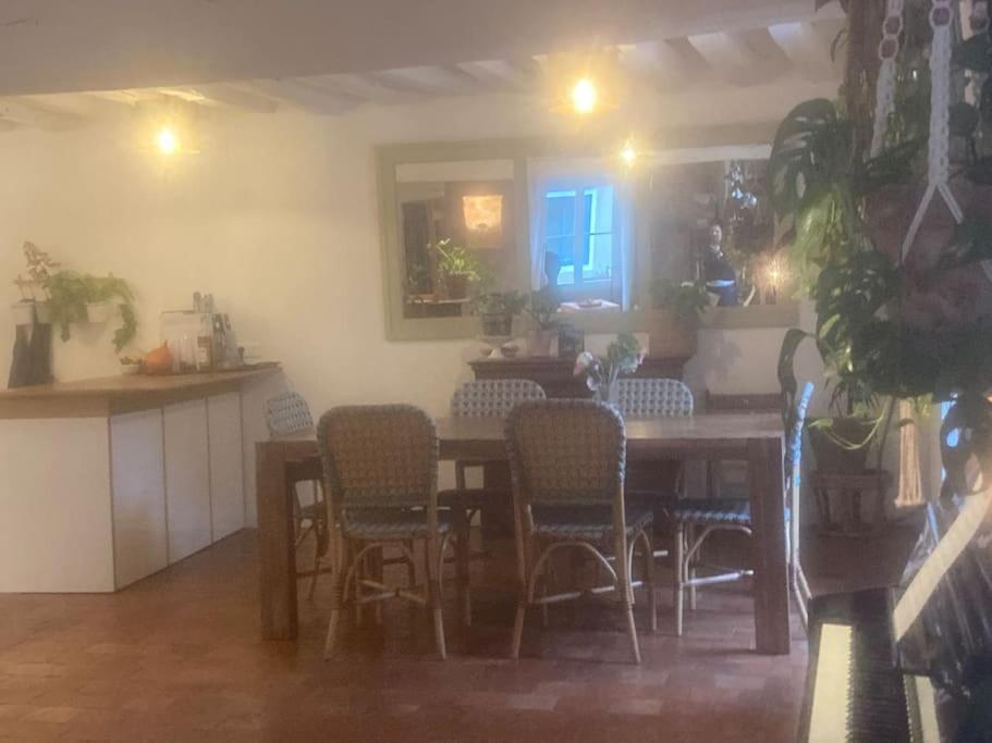 Grande Maison A Semur En Plein Coeur Historique Villa Екстериор снимка